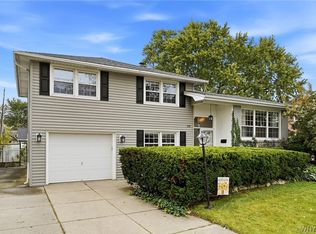 233 Glendale Dr, Tonawanda, NY 14150