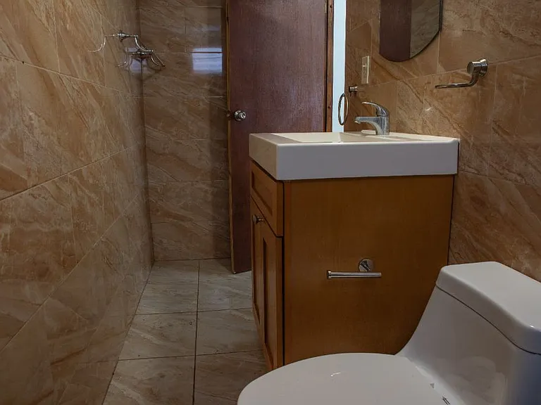 Bo Calvache Sector Valle Escondido The Captains St #The Captains Studio — Photo 13
