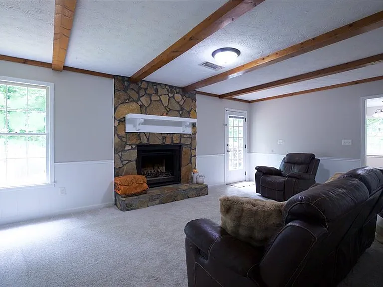 3328 Mountain Hollow Dr — Photo 11