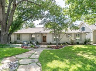 9709 Elmcrest Dr, Dallas, TX 75238