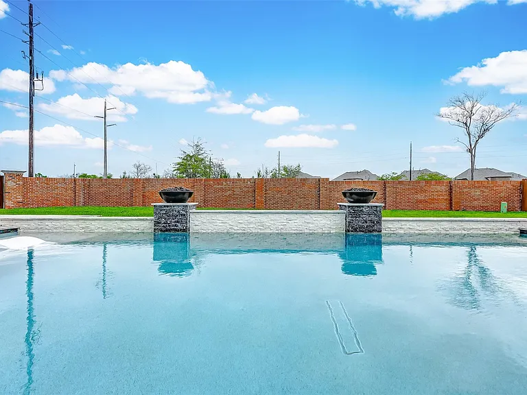 9903 Regal Bend Dr — Photo 40