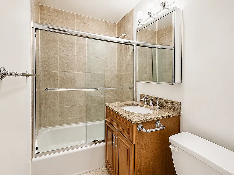 131 E 83rd St #5BB — Photo 5