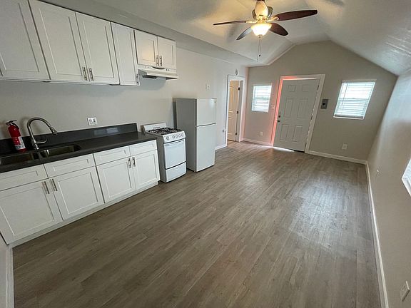 3rd image of 5137 Muir Ave #0