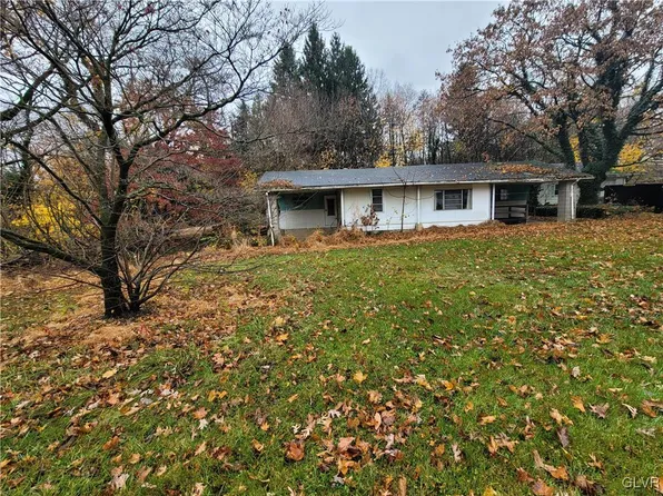 4328 Levans Rd N, Schnecksville, PA 18078
