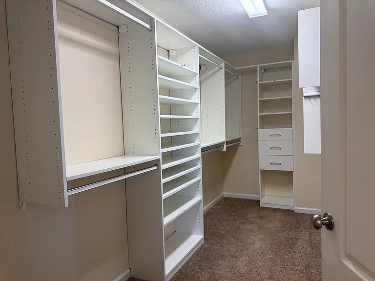 403 Derrick Dr — Photo 19