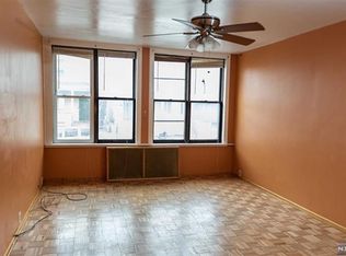 372 Howe Ave, Passaic, NJ 07055