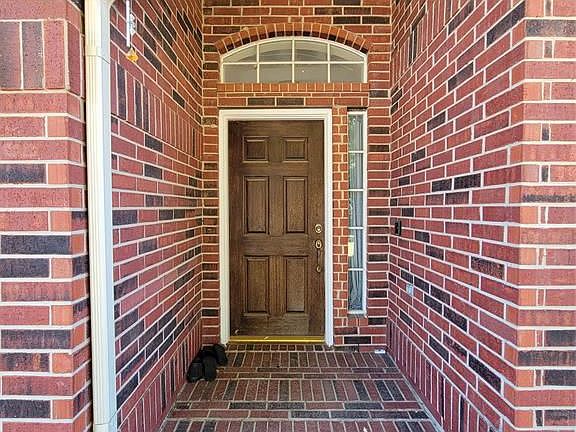 4th image of 10855 White Oak Trace Ct