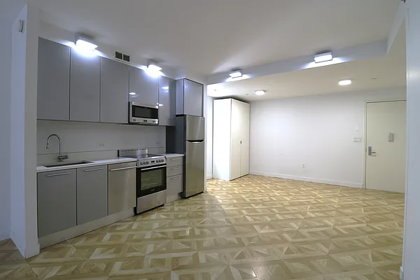 Rented by Akam Sales and Brokerage | media 1