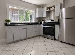 3 Lawrence Pl #3, Brighton, MA 02135