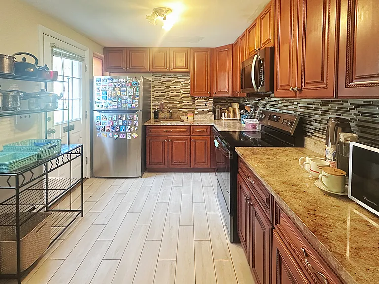 14 Emerson Gardens Rd #14 — Photo 5