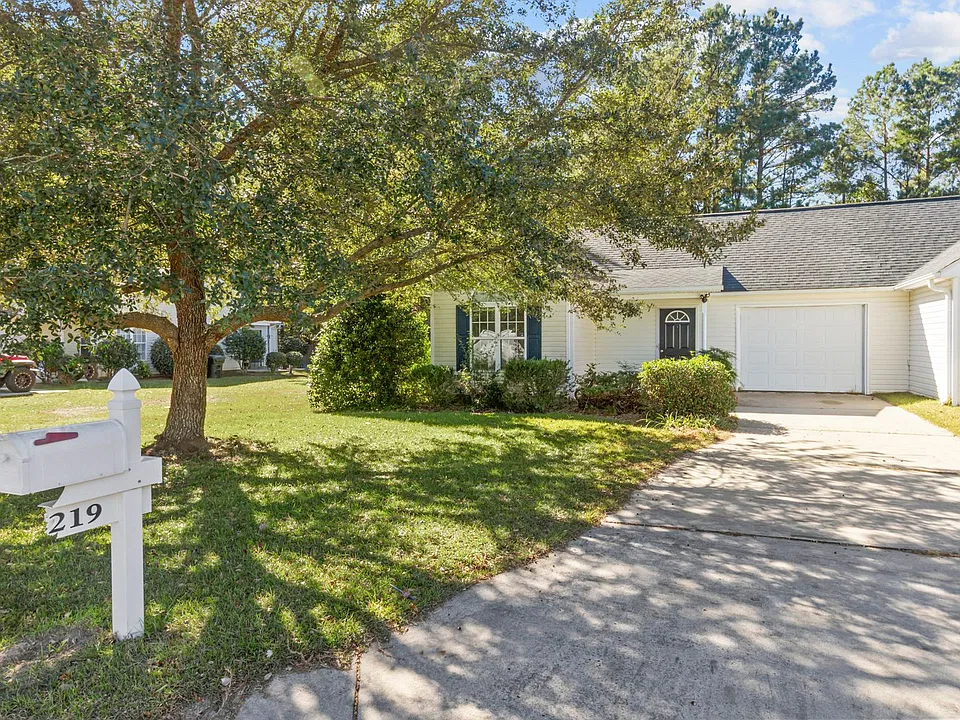 219 Tobiano Dr