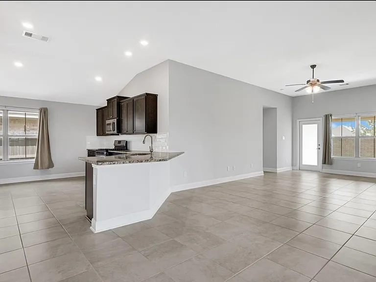 22211 Senoma Ridge Dr — Photo 3