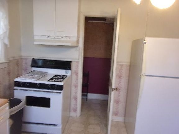 5th image of 4208 10th St