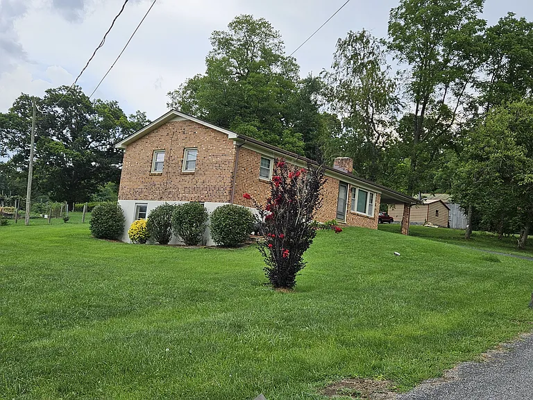 5818 Old Route 11 — Photo 2