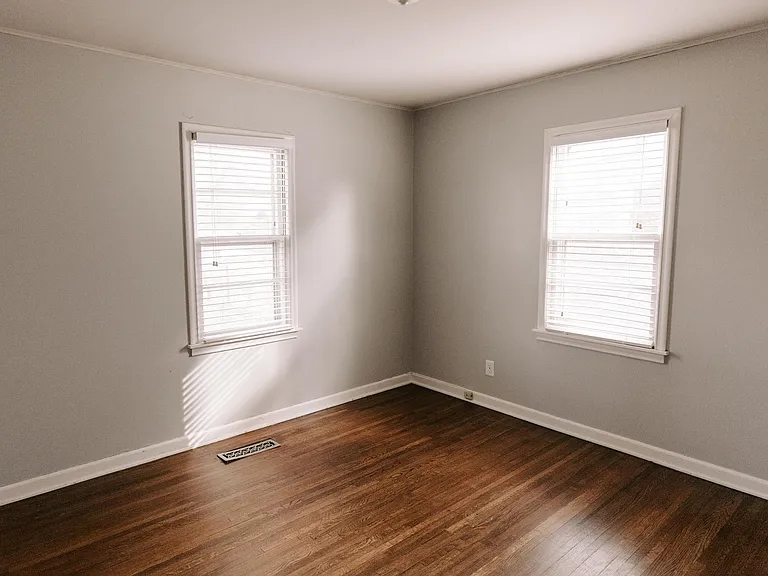4807 S Detroit Ave — Photo 8