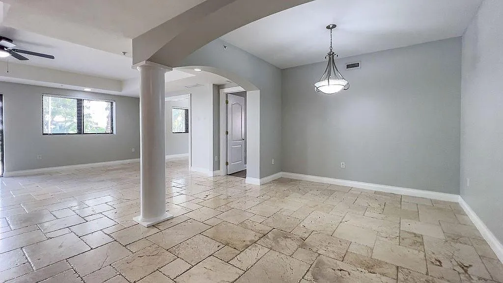3 bed, 2.5 bath, 2000 sqft, $4,500 — Photo 3