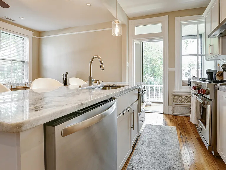 302 N Stafford Ave #B — Photo 4