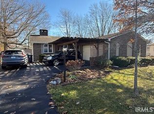 7407 Baer Rd, Fort Wayne, IN 46809