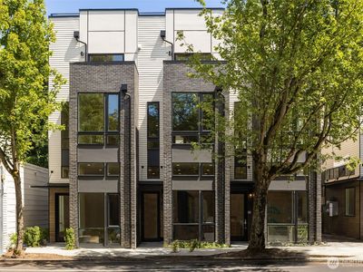 1108 B 34th Avenue, Seattle, WA, 98122