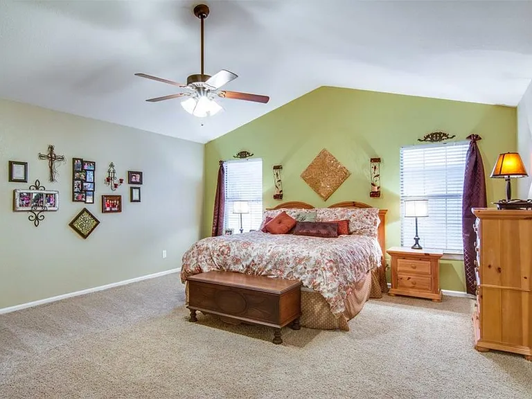 7517 Point Reyes Dr — Photo 40