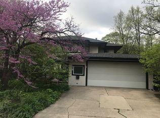 212 Fairbank Rd, Riverside, IL 60546