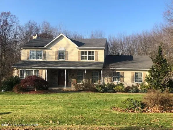 25 Doe Run Trl, Mountain Top, PA 18707