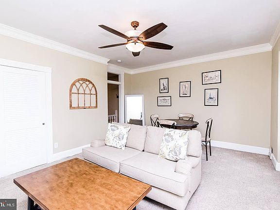 4th image of 165 King George St APT 3