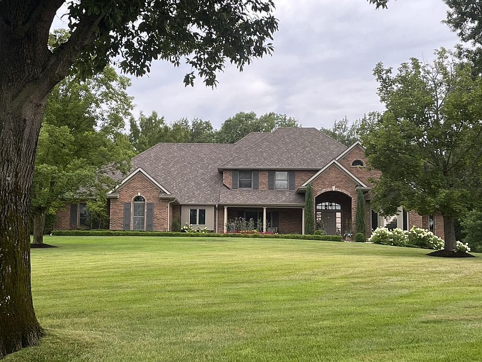 1st image of 6245 S Arrowhead Lake Dr