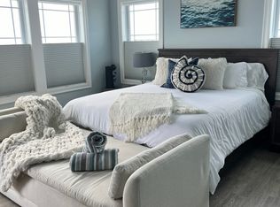 33 Ocean Blvd, Hampton, NH 03842