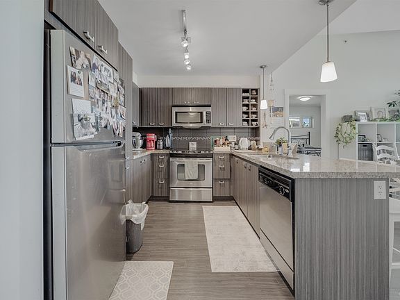 2nd image of 709 12th St