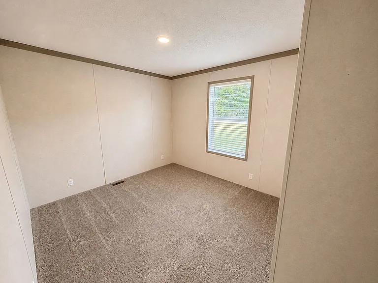 28686 N Maple St #198 — Photo 10