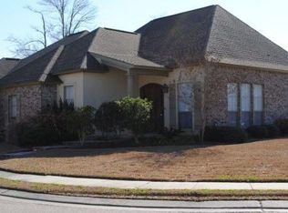 10808 Woodleaf Ave, Baton Rouge, LA 70816