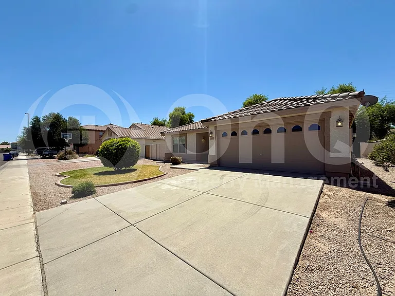 3553 E Trigger Way — Photo 2