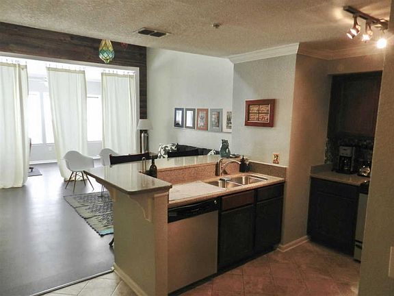 2nd image of 2801 Chancellorsville Dr #835