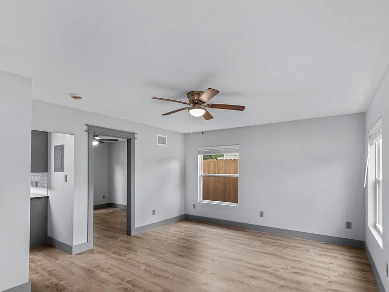 3102 Wildwood St #B — Photo 12