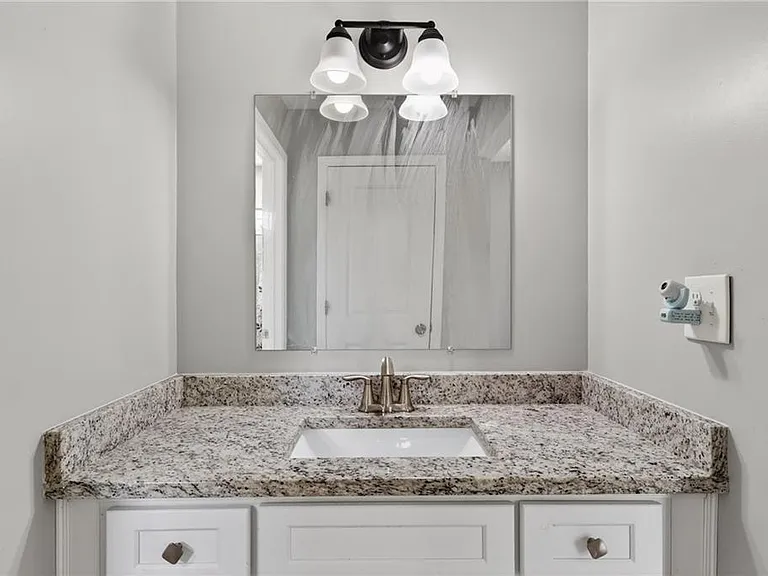 3066 Dolostone Way — Photo 32