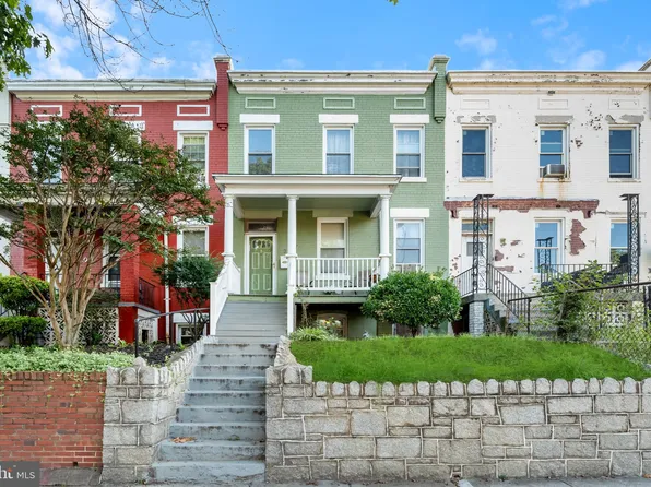 307 15th St NE, Washington, DC 20002