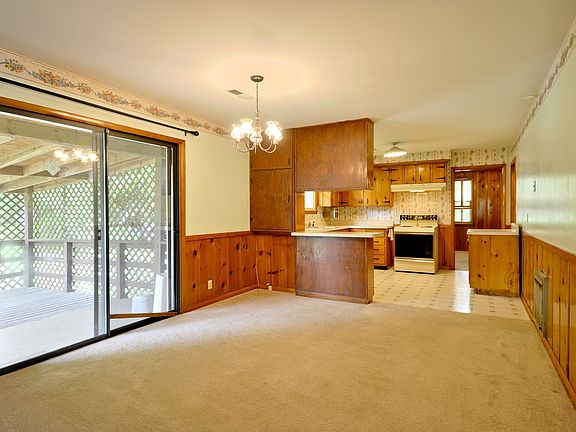 3rd image of 1 Dalewood Dr