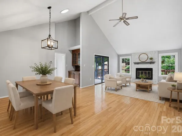 7038 Chelsea Day Ln, Tega Cay, SC 29708