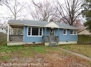 3407 Woodlawn St, Hopewell, VA 23860