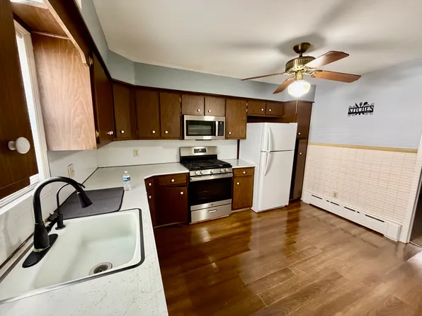 615 W Camplain Rd Floor 1, Manville, NJ 08835