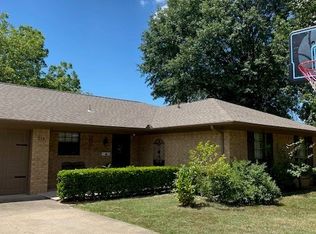 511 Meadowlark Ln, Durant, OK 74701