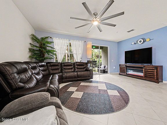5th image of 7646 Turchetta Ct
