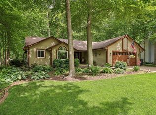 W198N16450 Linden Cir, Jackson, WI