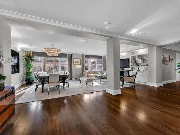 8 East 83rd Street image 1 of 12