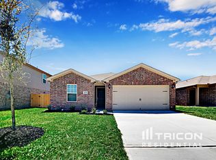 408 Palomino Stand Dr, La Marque, TX 77568