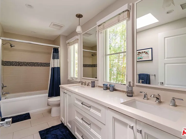 356 E Rustic Rd — Photo 26