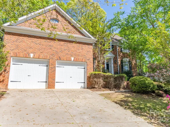 19113 Southport Dr, Cornelius, NC 28031