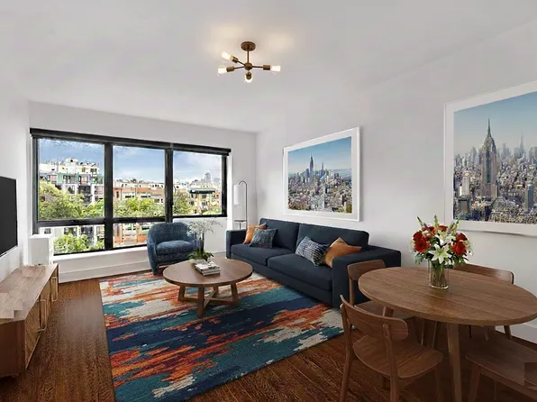 11-25 45th Avenue image 1 of 9