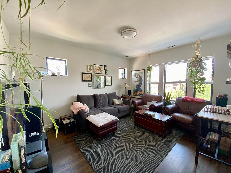 1st image of 5626 N Clark St APT 3N
